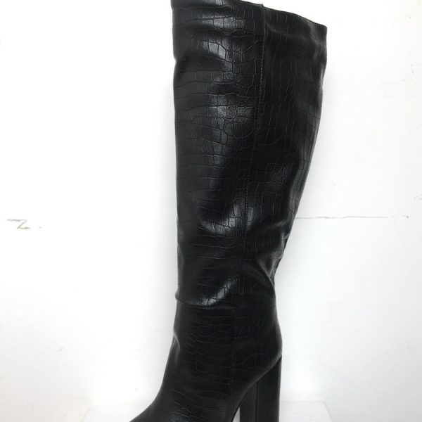 Frye Boots: Large high boots, Knight boots